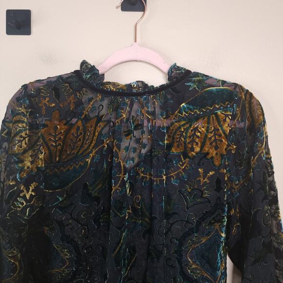 Violet + Claire Velvet Burnout Puff Sleeve Ruffle Tunic Size S - Picture 8 of 11